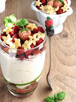 PROTEINOWY DESER JAGLANY / NOCNA JAGLANKA