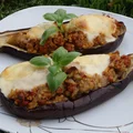 Bakłażany faszerowane mięsem i kaszą bulgur