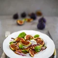 FIGI Z GORGONZOLĄ NA BOCZKUFIGI Z GORGONZOLĄ NA BOCZKU, figi, owoce, owoce egzotyczne, gorgonzola, s