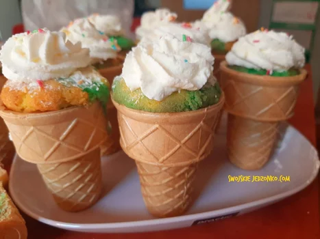 babeczki ciepłe lody