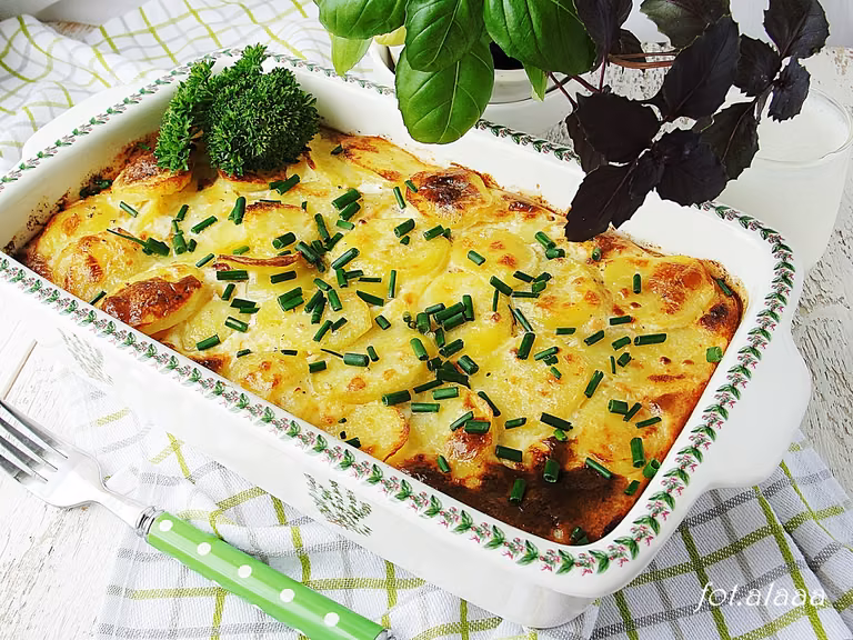 Zapiekanka z ziemniaków z boczkiem