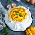 Pavlova z mango