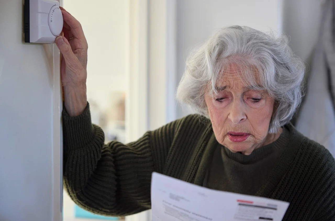 6 tys. zł dopłaty do prądu i ogrzewania dla osób 60 plus! ZUS podał datę uruchomienia nowego programu