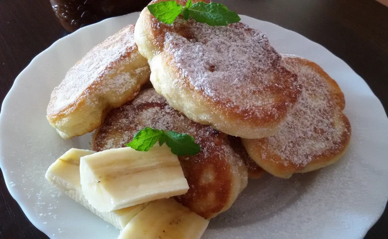 Bananowe racuchy na maślance i sodzie