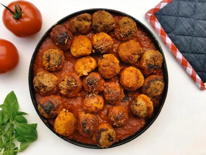 ŚRODA: POLPETTE DI POLO JAMIEGO OLIVIERA