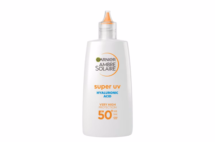 Zdjęcie Ten fluid z Rossmanna za 38 zł to must-have letniej kosmetyczki! SPF 50+, zero lepkości i białych plam #2