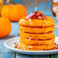 Pancakes z miodem i orzechami