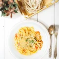 Przepyszne spaghetti z sosem pomidorowym