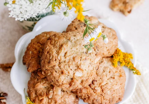 Ciastka owsiane z białą czekoladą