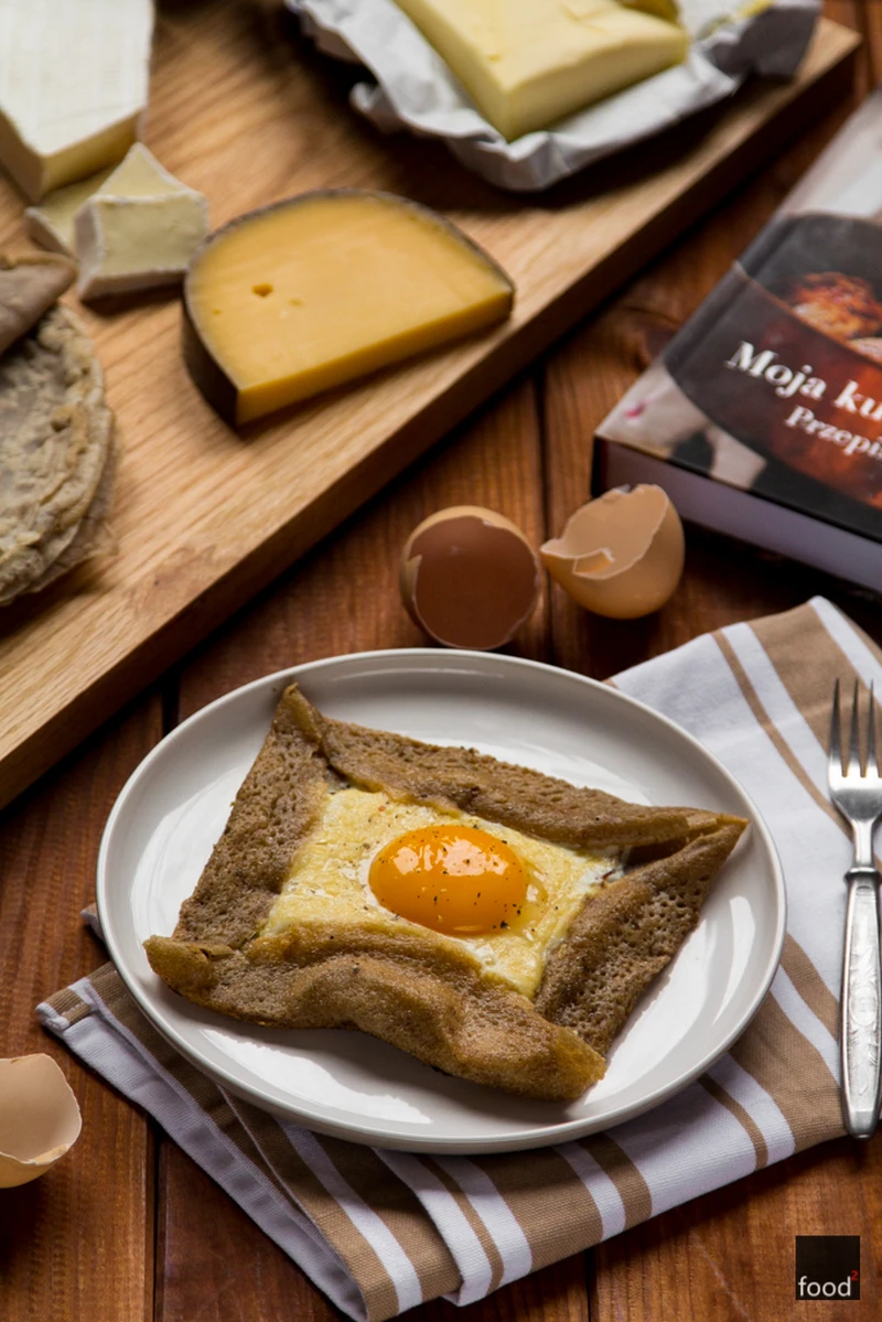 Galettes complètes - gryczane naleśniki z szynką, serem i jajkiem sadzonym
