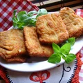 Filety z karpia w delikatnie cebulowej panierce. Karp panierowany z cebulką.