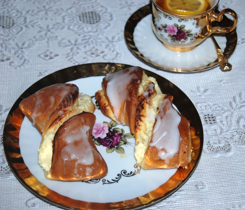 Drożdżówki z serem