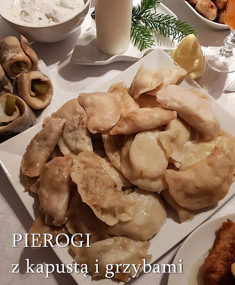 Wigilijne pierogi z kapustą i grzybami - Damsko-męskie spojrzenie na kuchnię i dom