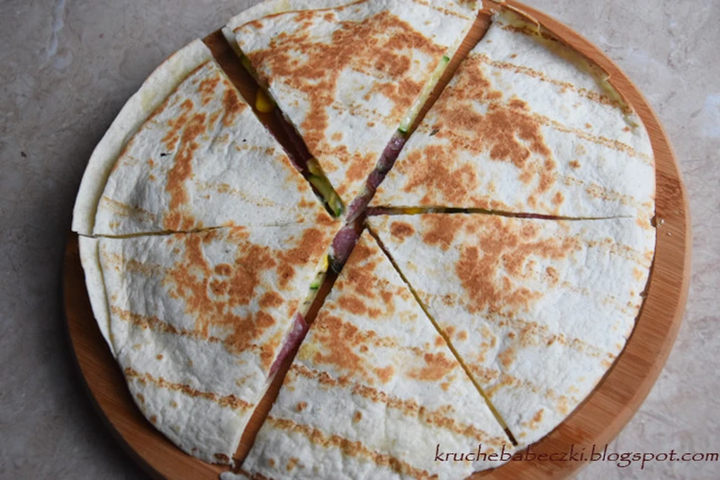 Quesadillas z salami - pychota :)