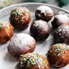 Przepis na pączki w dwóch odsłonach: smażonej i pieczonej