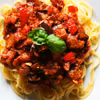 SPAGHETTI Z BAKŁAŻANEM I ORZECHAMI