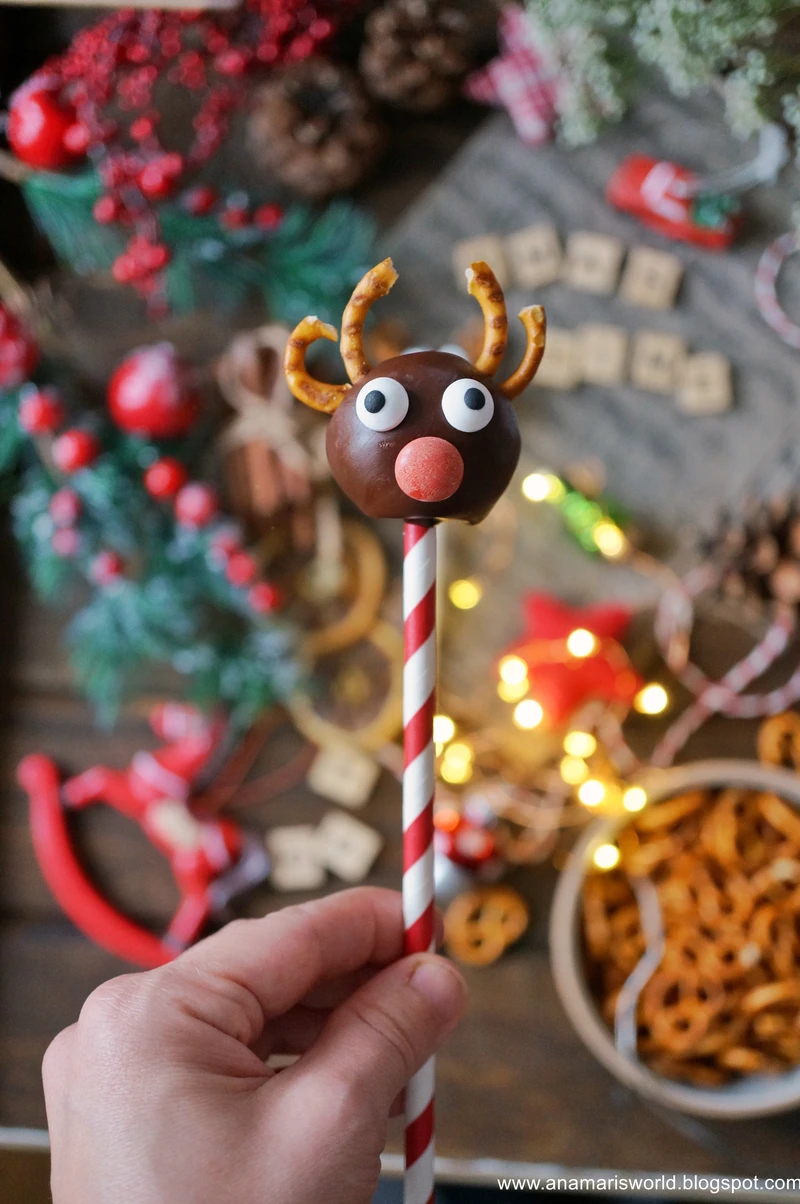 Piernikowe cake pops renifery