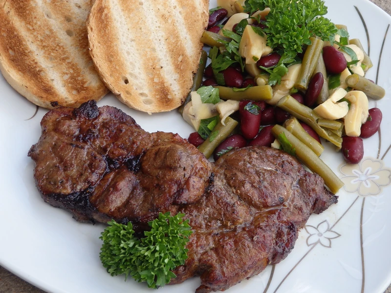 Grillowana karkówka w marynacie teriyaki