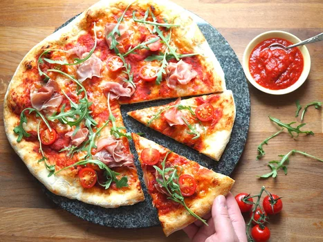 Domowa pizza jak z najlepszej włoskiej pizzerii