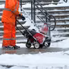 Uwaga na gołoledź! Dwa zgony na śliskich chodnikach