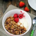 Domowa granola orzechowa z syropem klonowym