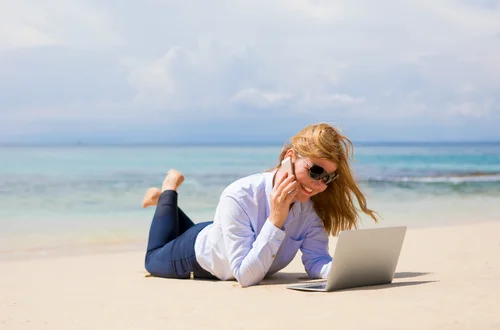 Rewolucja w stażu pracy od 2026. Sejm przegłosował zmiany dla milionów Polaków!