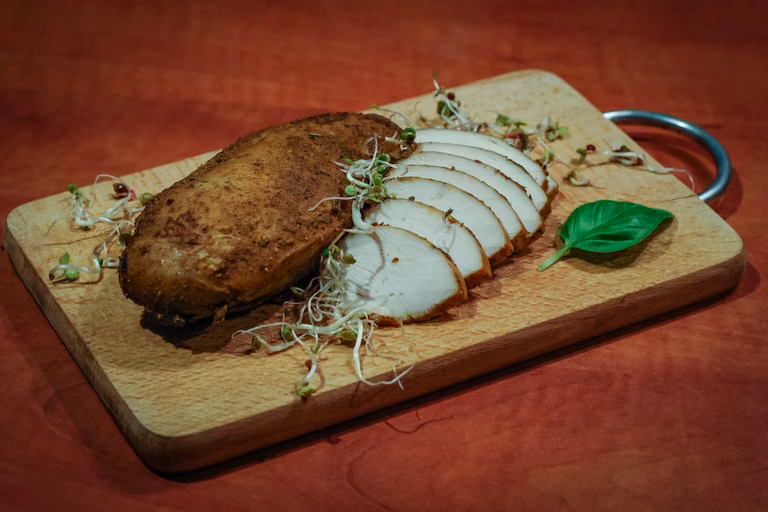 Pieczony filet kurczaka na kanapki