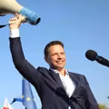 Nagranie Trzaskowskiego z imprezy. Jest komentarz prezydenta Warszawy i fala memów!
