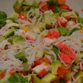 Sałatka z paluszkami surimi
