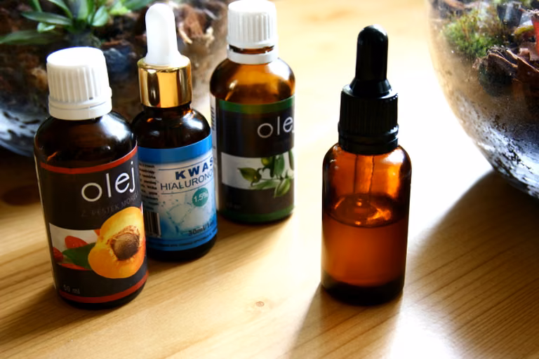 Uniwersalne serum do każdego rodzaju Cery- Zrób to w 2 minuty!