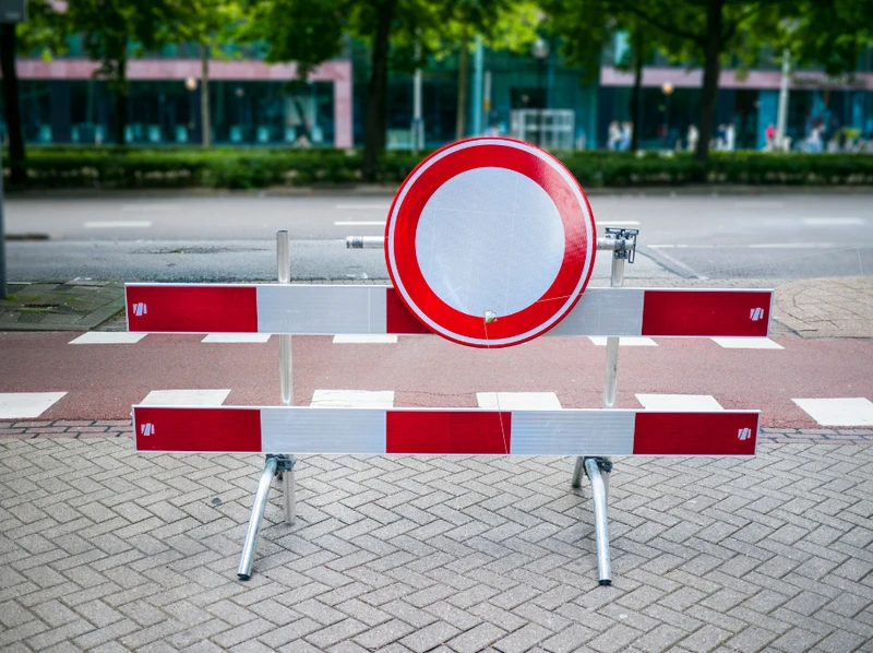 Zakaz wjazdu do centrum Warszawy rusza lada moment! Kogo obejmie? Znamy szczegóły