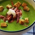 Zupa z zielonego groszku z szynką / Pea and ham soup