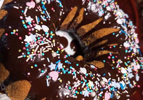 Babka piaskowa na majonezie z kakao i polewą kakaową