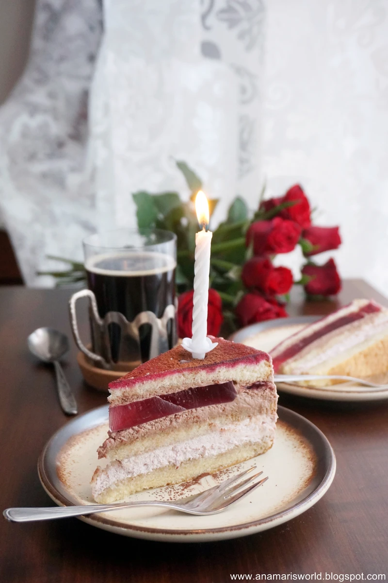 Tort malinowo-czekoladowy z galaretką