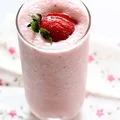 Shake truskawkowy