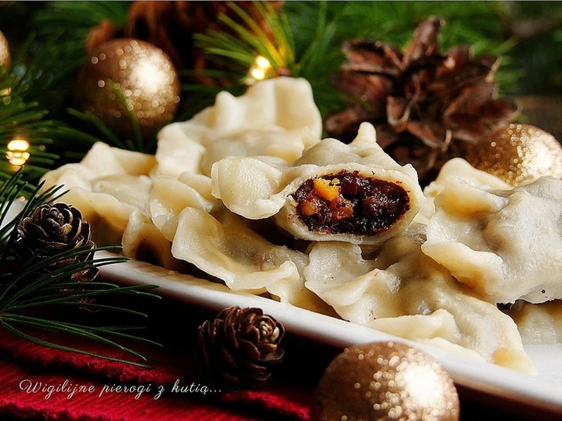wigilijne pierogi z kutią