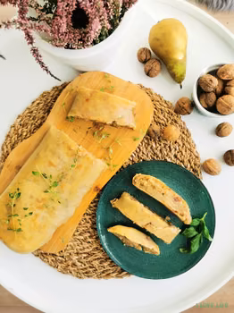 Strudel z gruszką, gorgonzolą i orzechami - I LOVE LIFE