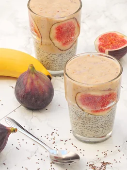 Pudding Chia z Figowym Smoothie