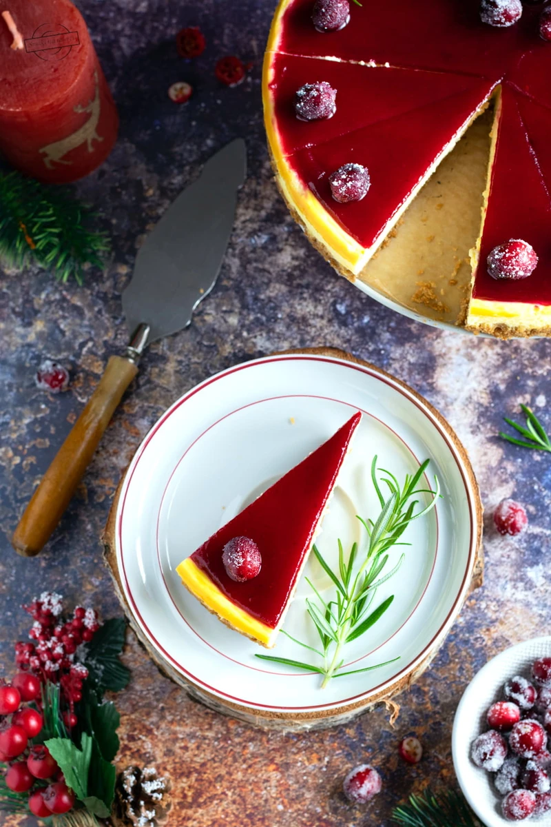 Sernik z mascarpone z żelką żurawinową