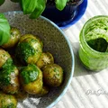 Młode ziemniaczki w koperkowo-pietruszkowym pesto