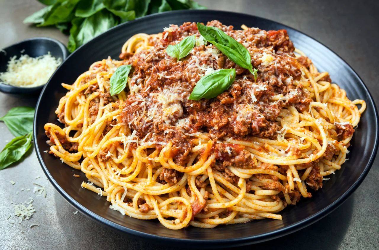 Celebrowanie Dnia Spaghetti: Historia, Tradycje i Przepisy