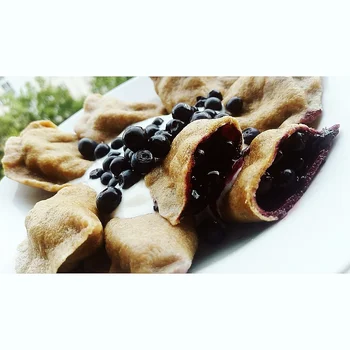 Pierogi  pełnoziarniste z jagodami