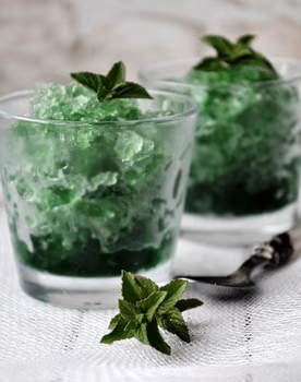 Granita miętowa z dodatkiem likieru