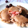 Pełnoziarniste pierogi z mascarpone i czereśniami