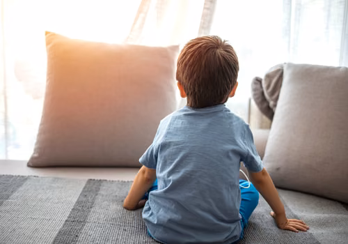 10 zachowań, które wielu rodziców uważa za dobre wychowanie. Psychologowie mają inne zdanie