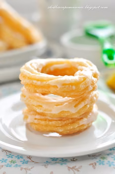PĄCZKI GNIAZDKA
