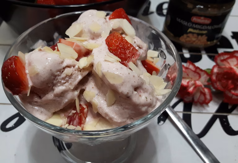LODY TRUSKAWKOWE Z MASŁEM MIGDAŁOWYM
