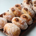Słodkości na ostatnią chwilę? Oto ekspresowe pączki bez drożdży – gotowe w 15 minut!