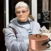 Koniec wciskania staruszkom garnków za 5 tysięcy? Rząd chce chronić seniorów
