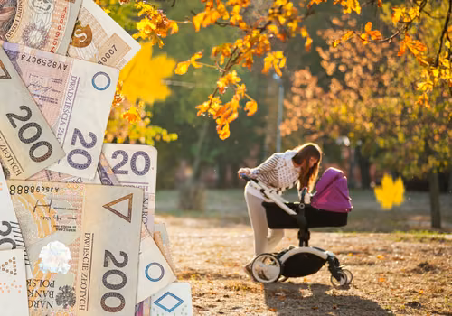 ZUS żąda zwrotu zasiłków od tysięcy kobiet. Niektóre muszą oddać nawet 20 tys. zł!